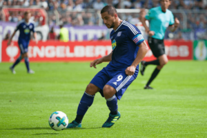 Halil Savran VfL Osnabrück 9 am Ball