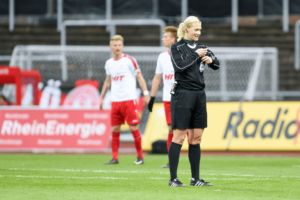 Schiedsrichterin Bibiana Steinhaus