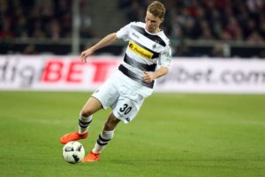 Gladbach bindet Nico Elvedi bis 2021 an sich