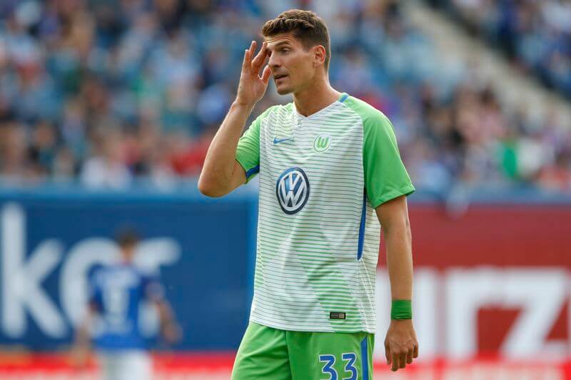 Mario Gomez trifft gegen die Ex-Kollegen und rettet Korkut-Debüt