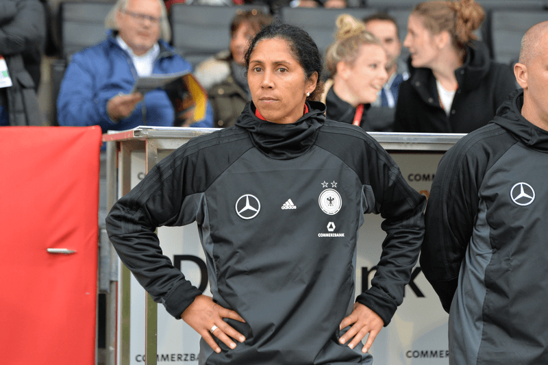 DFB trennt sich von Steffi Jones! Horst Hrubesch übernimmt die deutsche Frauen-Nationalmannschaft