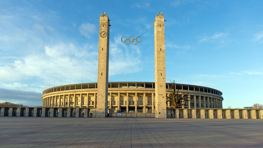 Hertha BSC Berlin FC Bayern München Spielverlegung Olympiastadion
