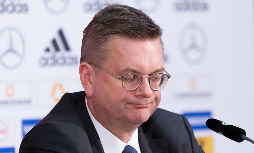 Grindel Rücktritt wegen Uhr